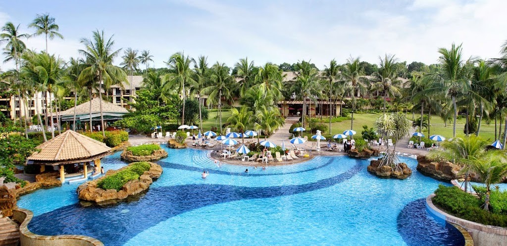 Nirwana-Resort-Hotel_Infinity-Pool