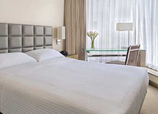 【美食假期】九龍酒店「美食住宿優惠」!雙人房+午 / 晚餐+餐飲禮券:$620起!可提早入住、延遲退房 – 九龍酒店 (優惠至6月30日)