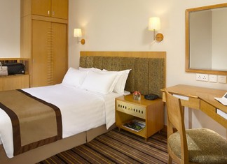 【周末食住靚價】灣景國際「味歷週末」優惠!雙人房+早餐+自助晚餐:每房$900起!可延遲退房 – 灣景國際 (優惠至6月30日)