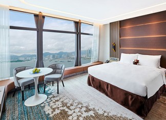 【海景 Party】One-Eight-One 酒店.BFF小旅行:海景套房$1,888起!免費借 Switch、唱 K、打牌、啤牌!餐廳半價優惠 (優惠至7月31日)