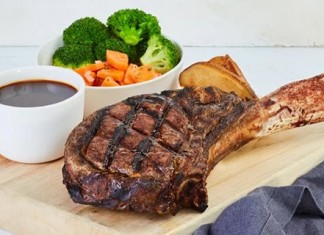 【在家豪食】四季酒店餐飲優惠!三道菜套餐$488起!酥皮三文魚卷$880、伊比利亞黑毛豬$1,280、斧頭扒$1,680!外賣自取 / 免運費送貨 – 香港四季酒店