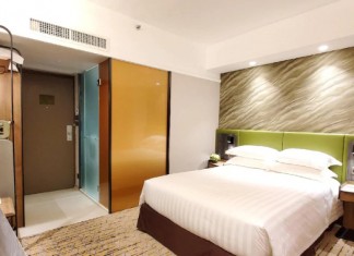 【月租抵價】Wharney 華美粵海30晚$9,900起!兼享獨家升級至 Premier Ocean 房型!包服務費、WiFi、客房清潔、泳池及健身設施、歡迎果盤等 – 華美粵海酒店 (優惠至12月30日)