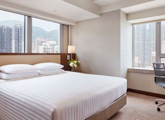 【食住度假套餐】萬怡新年筍減!豪華城景房+早晚兩餐+餐酒:每位$455起!可延遲退房!行政禮遇套餐 / 長住方案都抵 – 香港萬怡酒店 (優惠至2021年2月28日)