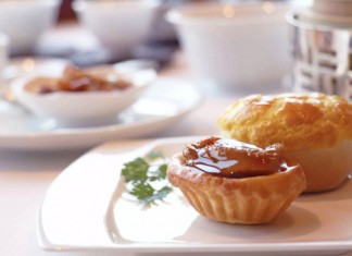 【抵價住超豪四季.歎米芝蓮】四季酒店.住宿+米芝蓮3星下午茶+早餐+生日 / 紀念日禮遇:每房$2,405 (含服務費)