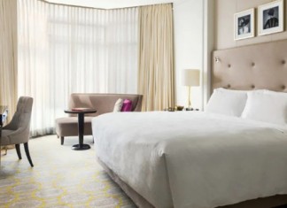 【筍歎米芝蓮】朗廷酒店星級優惠!客房+早餐+房內享用米芝蓮食府晚餐:每房2位$1,703起!可選園景、城景或行政客房 – 香港朗廷酒店 (優惠至3月31日)