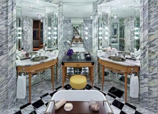 【Rosewood 海景房連早晚餐.星期一至日均一價】升級海景房+晚餐+早餐$4,080起 (包服務費)!晚餐設多種選擇:稻成京川滬晚餐、彤福軒中菜晚餐、HENRY 西式晚餐、Giovanni Pina 意式晚餐