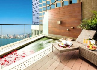 【港島海逸君綽.露台海景房熱爆歸來】歎露天按摩浴池+自助早餐+下午小點+雞尾酒$3,498起 (已包服務費)