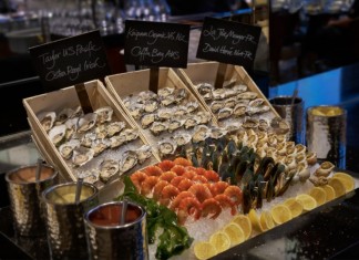 【君悅.搶1折海景房連3餐】豪華海景房+自助晚餐+自助早餐+Tiffin 外賣下午茶+24小時住宿$3,455起 (已包服務費)!另有 Steakhouse 方案 茶園 – 海鮮台-晚餐