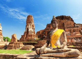 【泰國行程.買一送一】大皇宮和玉佛寺漫步導賞團$55!大城必去寺廟之旅$87!美功鐵路市場和丹嫩莎朵水上市場$114!曼谷必訪寺廟一日遊$115!