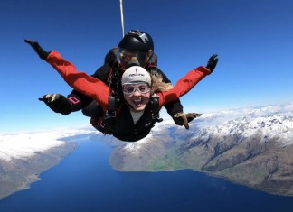 【澳洲 / 紐西蘭八大行程推介】玩盡澳紐必睇!菲利普島之旅、墨爾本大洋路一日遊、藍山全包式套裝小團一日遊、大堡礁潛水、哈比村導覽一日遊、皇后鎮沙特歐瓦河噴射快艇、皇后鎮高空跳傘、弗朗茲約瑟夫冰川 / 福克斯冰川直升機觀光