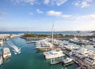 【深圳 staycation「買一送一」!$243包住包食包遊艇出海】日落山景雙床房+自助早餐+雙人遊艇出海體驗+沙灘吧飲料+房內迷你吧